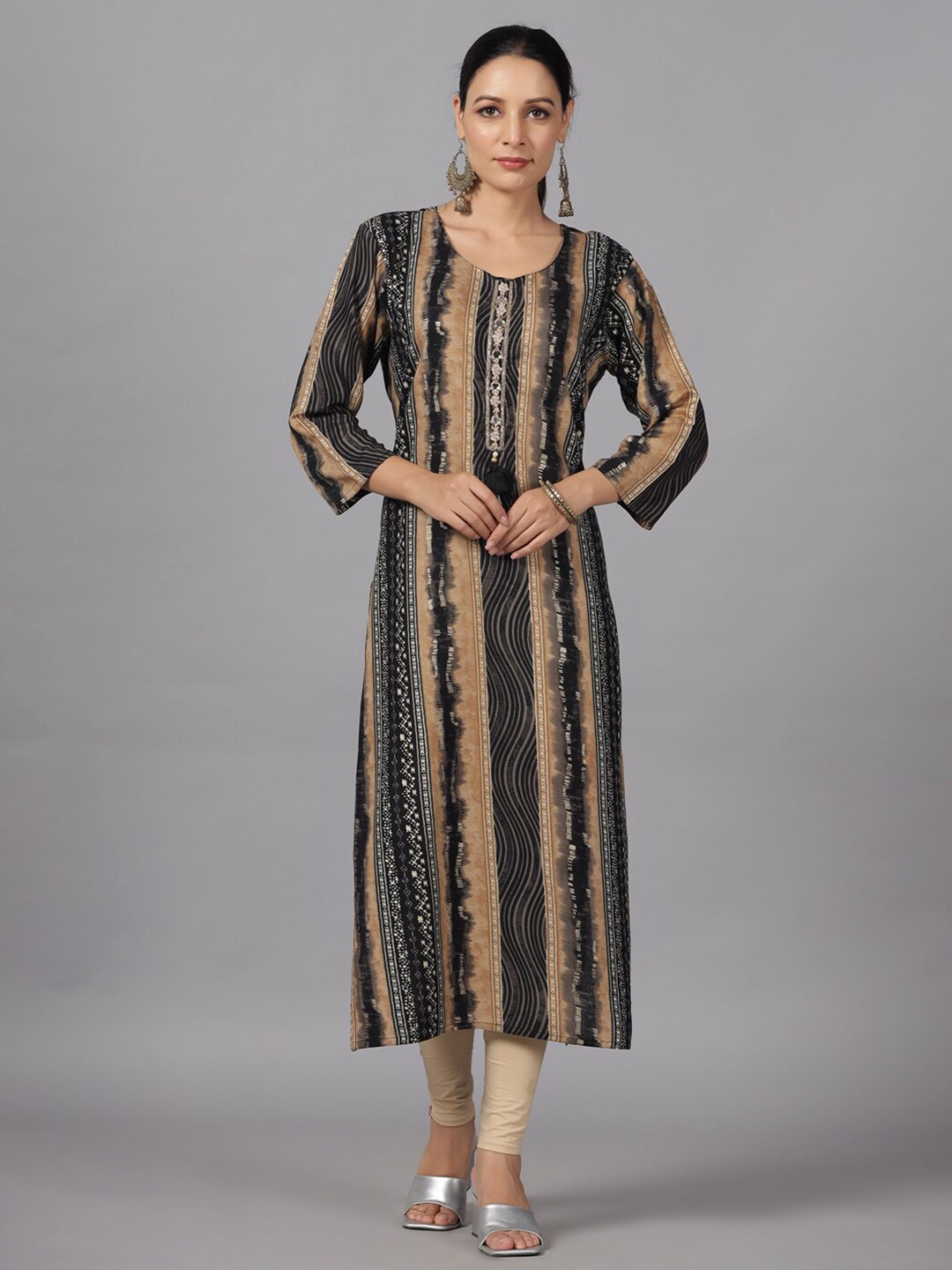 Amchoor Ethnic Motifs Printed Beads Detailed Three-quarter Sleeves Straight Kurta, Black
Amchoor Ethnic Motifs Printed Beads Detailed Three-quarter Sleeves Straight Kurta, Black