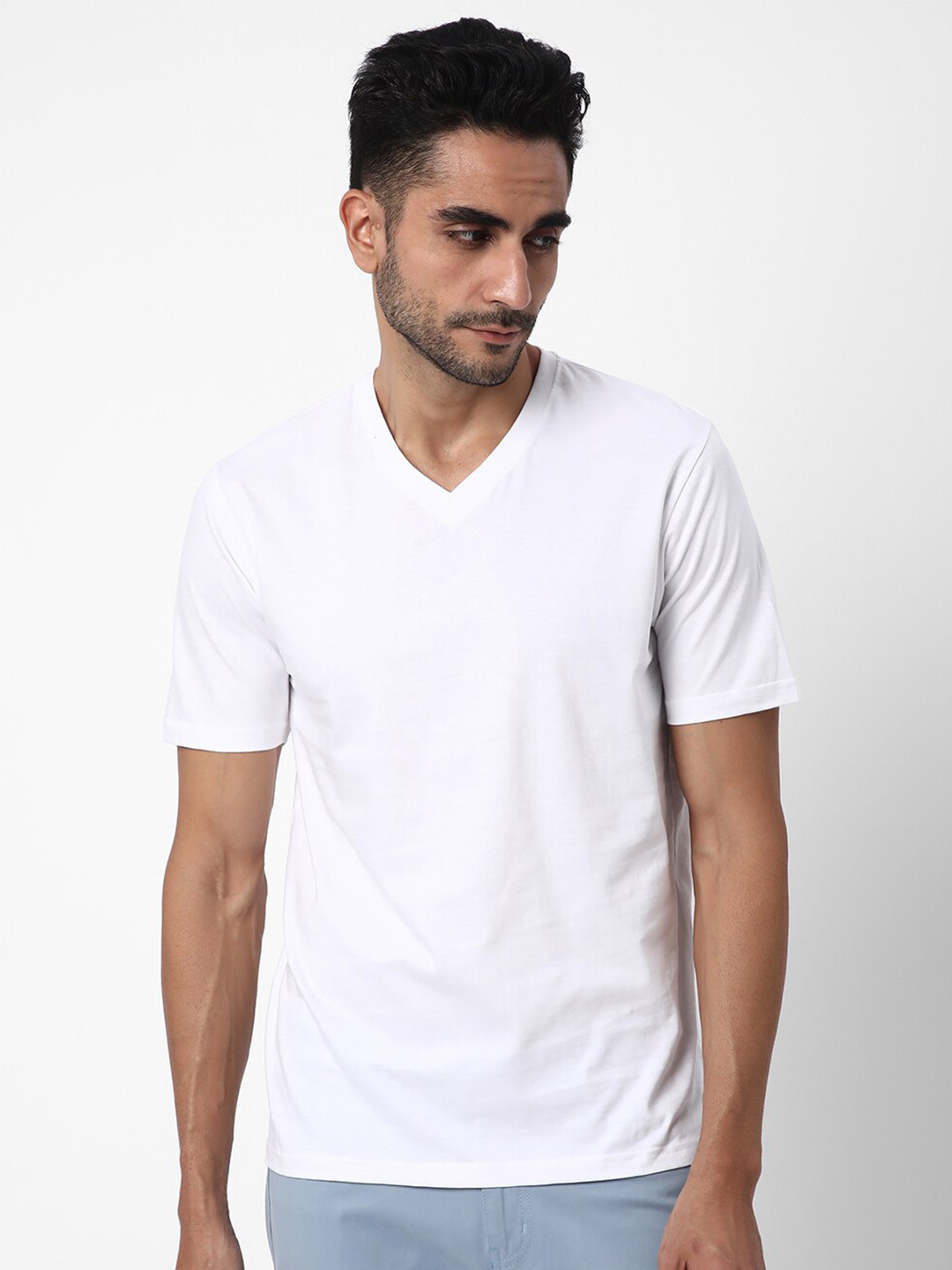 R&B V-Neck Cotton T-shirt, White
R&B V-Neck Cotton T-shirt, White