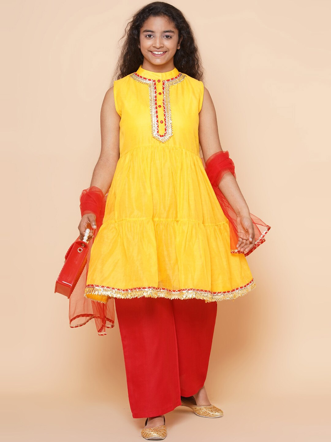 Modish Couture Girls Yoke Design Tiered Gotta Patti Kurta With Palazzos & Dupatta, Yellow
Modish Couture Girls Yoke Design Tiered Gotta Patti Kurta With Palazzos & Dupatta, Yellow