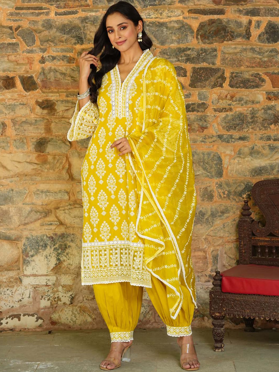 Meena Bazaar Ethnic Motifs Embroidered Thread Work Kurta With Patiala & Dupatta, Yellow
Meena Bazaar Ethnic Motifs Embroidered Thread Work Kurta With Patiala & Dupatta, Yellow