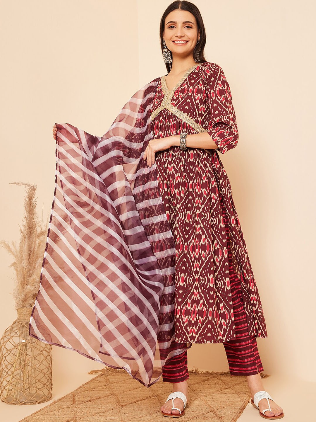 InWeave Burgundy Geometric Printed Gotta Patti Detailed Empire Pure Cotton Kurta Set
InWeave Burgundy Geometric Printed Gotta Patti Detailed Empire Pure Cotton Kurta Set