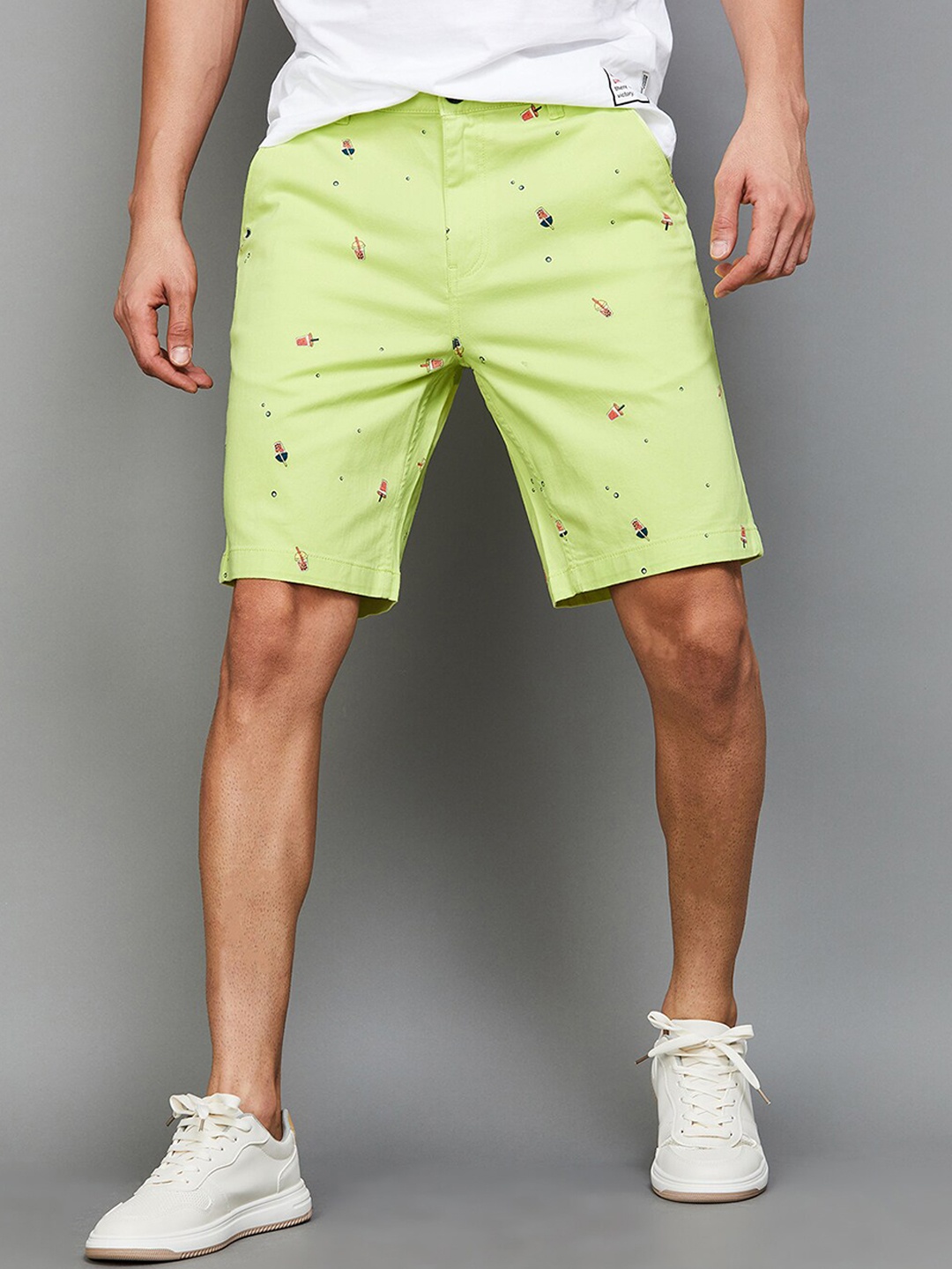 Fame Forever by Lifestyle Men Conversational Printed Mid Rise Shorts, Green