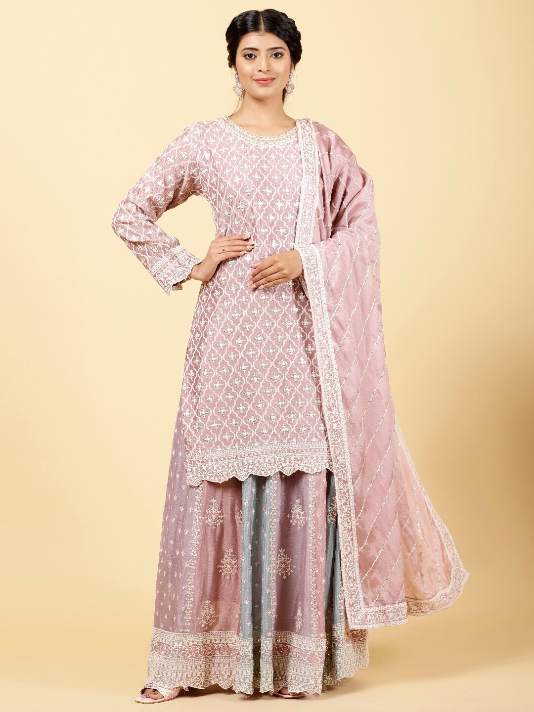 Meena Bazaar Embroidered Sequinned Ready to Wear Lehenga & Blouse With Dupatta, Pink
Meena Bazaar Embroidered Sequinned Ready to Wear Lehenga & Blouse With Dupatta, Pink
