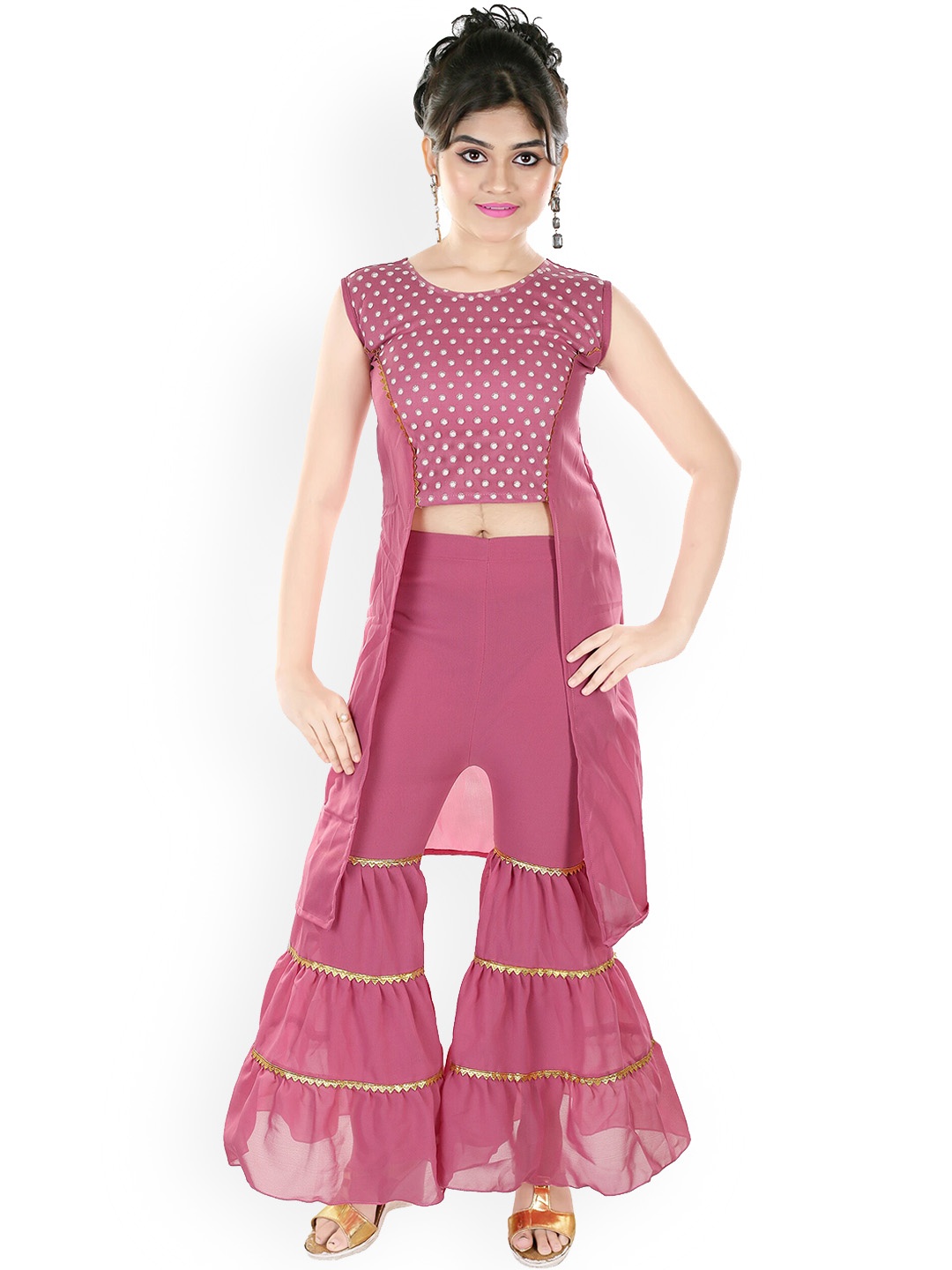 CELEBRITY CLUB Girls Geometric Embroidered Gotta Patti Georgette Kurta With Sharara, Pink
CELEBRITY CLUB Girls Geometric Embroidered Gotta Patti Georgette Kurta With Sharara, Pink