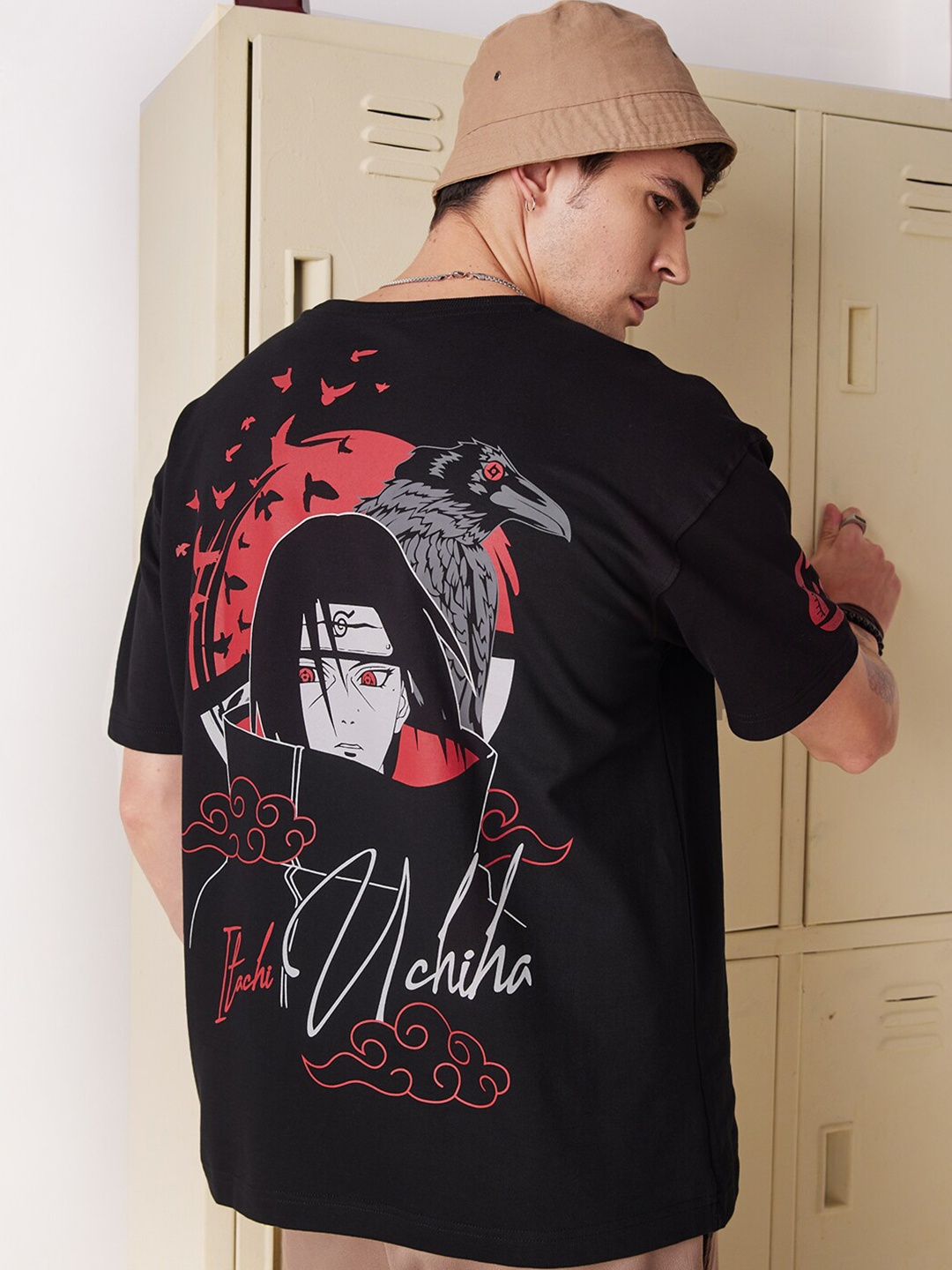 The Souled Store Genjustsu Graphic Printed Drop-Shoulder Sleeves Cotton Oversized T-shirt, Black
The Souled Store Genjustsu Graphic Printed Drop-Shoulder Sleeves Cotton Oversized T-shirt, Black