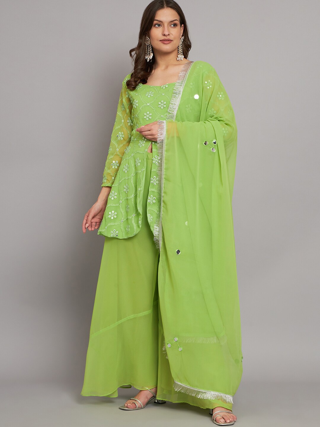 BLACK SCISSOR Ethnic Motifs Embroidered Mirror Work A-Line Kurti With Palazzos & Dupatta, Green
BLACK SCISSOR Ethnic Motifs Embroidered Mirror Work A-Line Kurti With Palazzos & Dupatta, Green