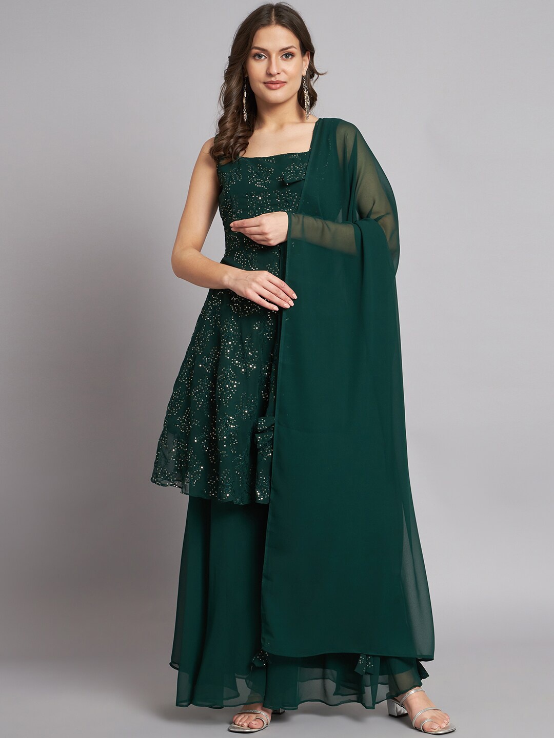 BLACK SCISSOR Floral Sequinned Embroidered A-Line Georgette Kurta With Palazzos & Dupatta, Green
BLACK SCISSOR Floral Sequinned Embroidered A-Line Georgette Kurta With Palazzos & Dupatta, Green
