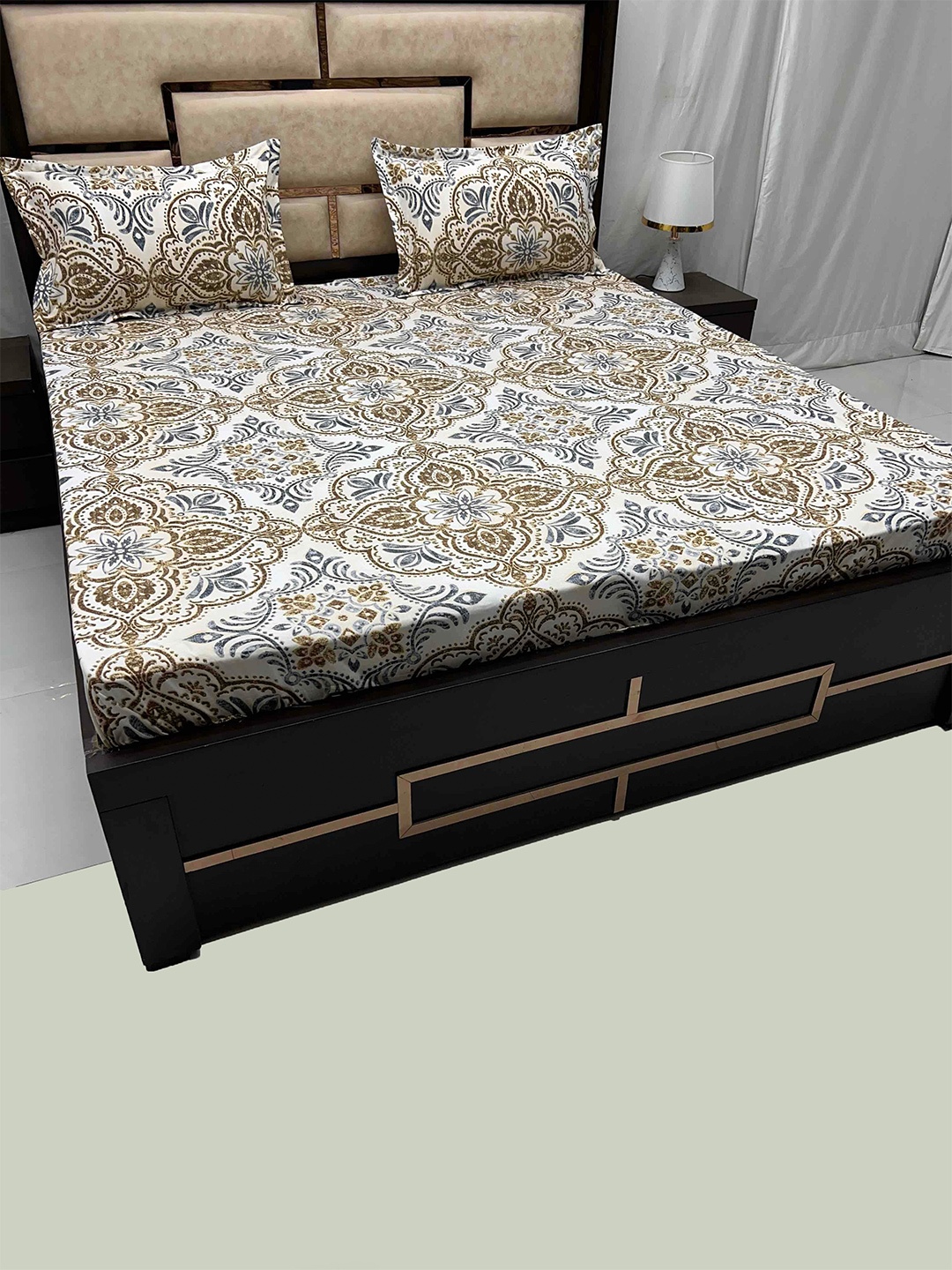 Pure Decor Leisure Fur White & Brown Ethnic Motifs 300 TC King Bedsheet & 2 Pillow Covers
Pure Decor Leisure Fur White & Brown Ethnic Motifs 300 TC King Bedsheet & 2 Pillow Covers