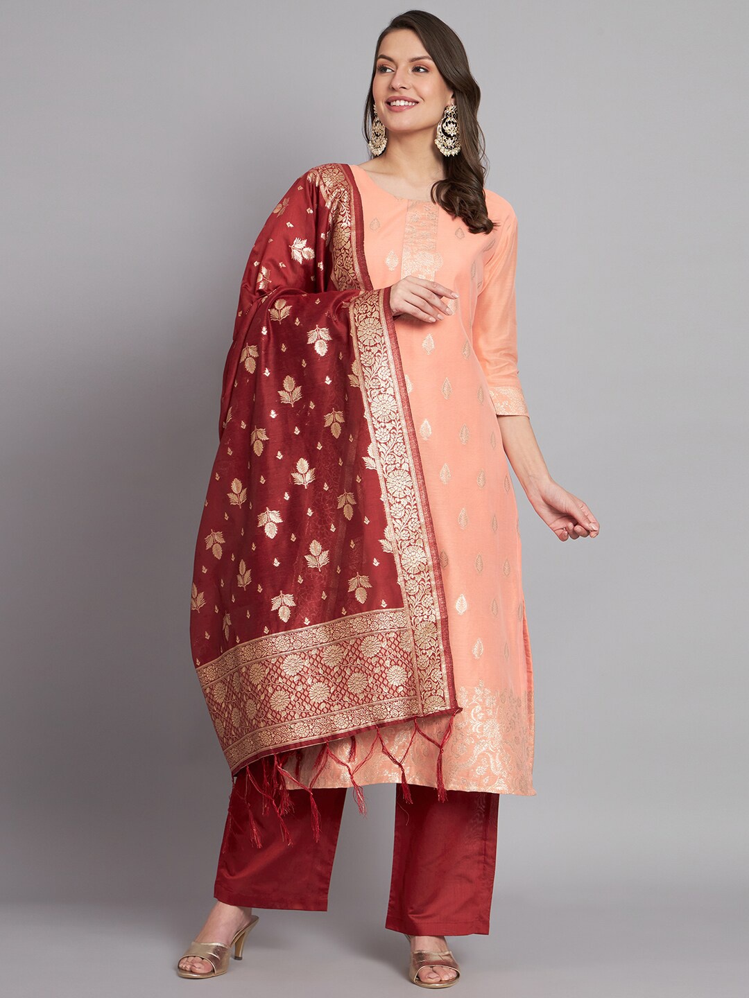 BLACK SCISSOR Woven Design Ethnic Motifs Jacquard Weave Kurta & Trousers With Dupatta, Peach
BLACK SCISSOR Woven Design Ethnic Motifs Jacquard Weave Kurta & Trousers With Dupatta, Peach