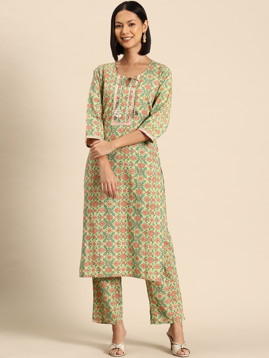 MABISH by Sonal Jain Women Floral Printed Regular Pure Cotton Kurta with Palazzos, Sea green
MABISH by Sonal Jain Women Floral Printed Regular Pure Cotton Kurta with Palazzos, Sea green