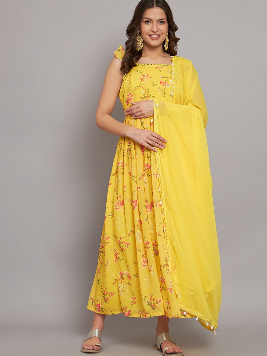 BLACK SCISSOR Floral Printed Fit & Flared Mirror Work Maxi Ethnic Dresses With Dupatta, Yellow
BLACK SCISSOR Floral Printed Fit & Flared Mirror Work Maxi Ethnic Dresses With Dupatta, Yellow