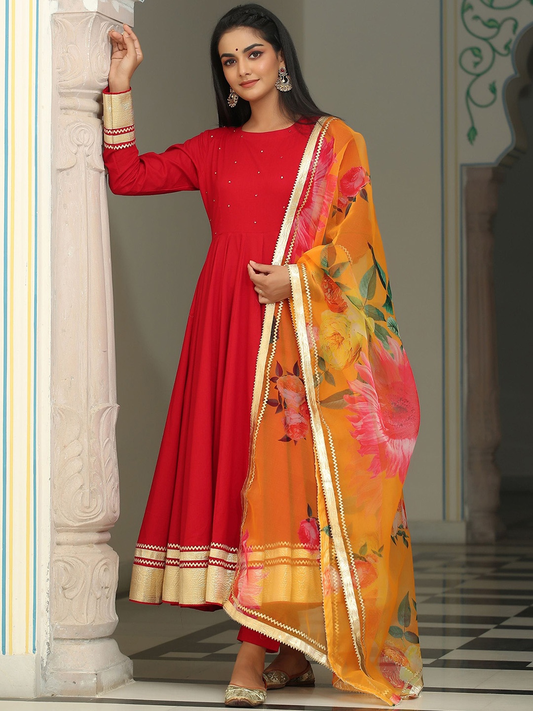 GILLORI Sequined & Gotta Patti Pure Cotton Anarkali Kurta & Trousers With Dupatta, Red
GILLORI Sequined & Gotta Patti Pure Cotton Anarkali Kurta & Trousers With Dupatta, Red