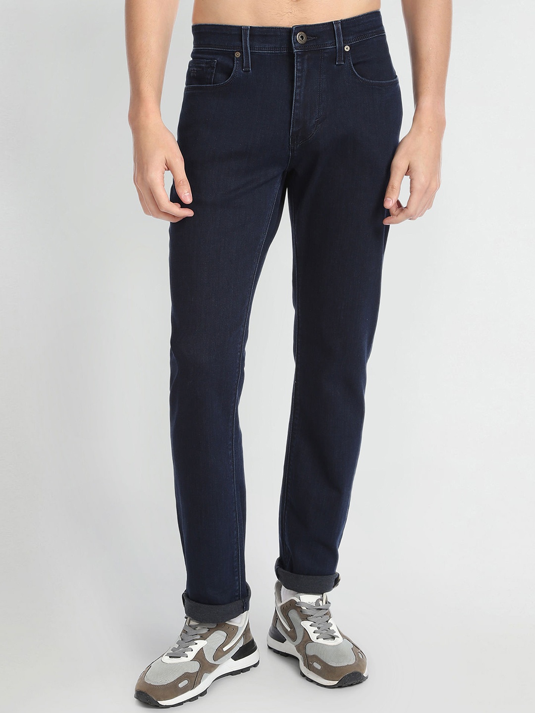 Flying Machine Men Straight Fit Mid-Rise Clean Look Cotton Stretchable Jeans, Blue
Flying Machine Men Straight Fit Mid-Rise Clean Look Cotton Stretchable Jeans, Blue