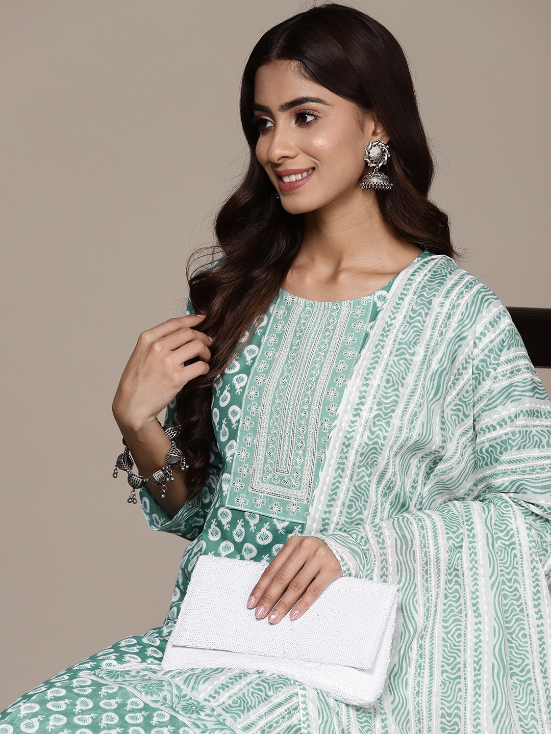Anubhutee Women Blue Ethnic Motifs Printed Regular Thread Work Pure Cotton Kurta with Trousers & With Dupatta
Anubhutee Women Blue Ethnic Motifs Printed Regular Thread Work Pure Cotton Kurta with Trousers & With Dupatta