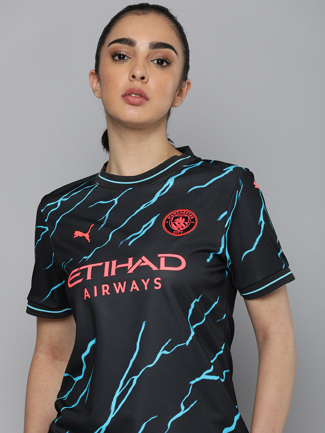 Puma Printed Manchester City 23/24 Third Jersey Drycell V-Neck Football T-shirt, Black 
Puma Printed Manchester City 23/24 Third Jersey Drycell V-Neck Football T-shirt, Black