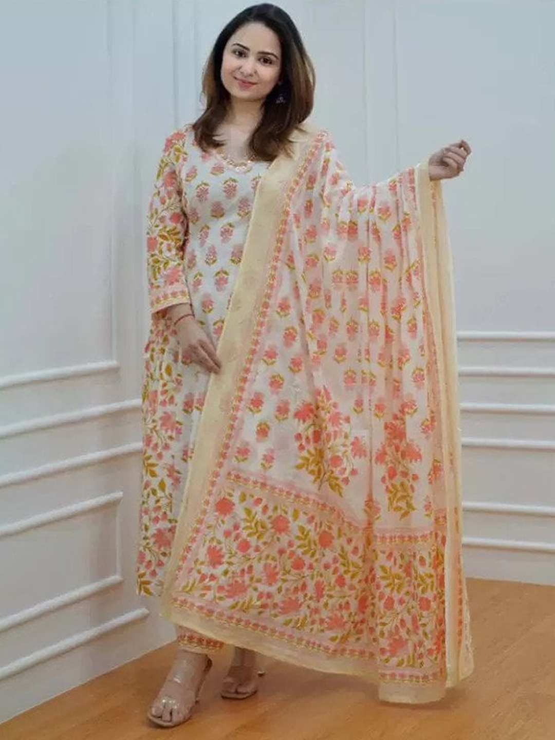 KALINI Floral Printed Beads and Stones Pure Cotton Kurta with Trousers & Dupatta, Pink
KALINI Floral Printed Beads and Stones Pure Cotton Kurta with Trousers & Dupatta, Pink