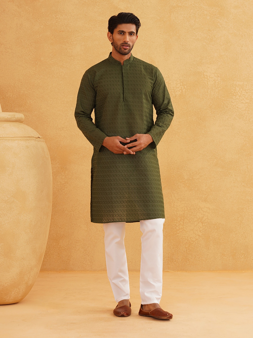 SOJANYA Ethnic Motifs Embroidered Regular Sequinned Pure Cotton Kurta with Churidar, Green
SOJANYA Ethnic Motifs Embroidered Regular Sequinned Pure Cotton Kurta with Churidar, Green
