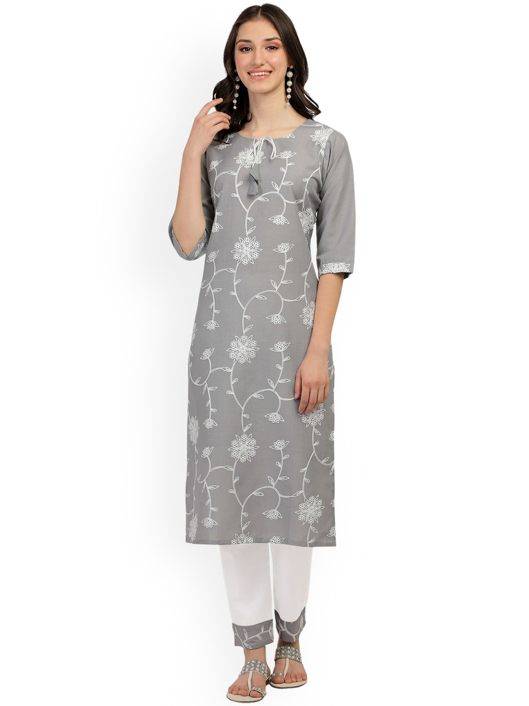 STYLE SAMSARA Floral Embroidered Regular Thread Work Kurta With Trousers, Grey
STYLE SAMSARA Floral Embroidered Regular Thread Work Kurta With Trousers, Grey