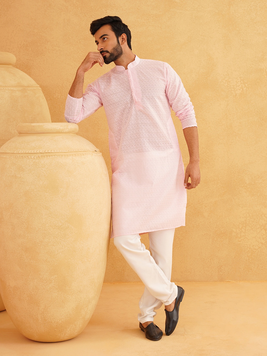 SOJANYA Ethnic Motifs Embroidered Mandarin Collar Pure Cotton Kurta with Churidar, Pink
SOJANYA Ethnic Motifs Embroidered Mandarin Collar Pure Cotton Kurta with Churidar, Pink
