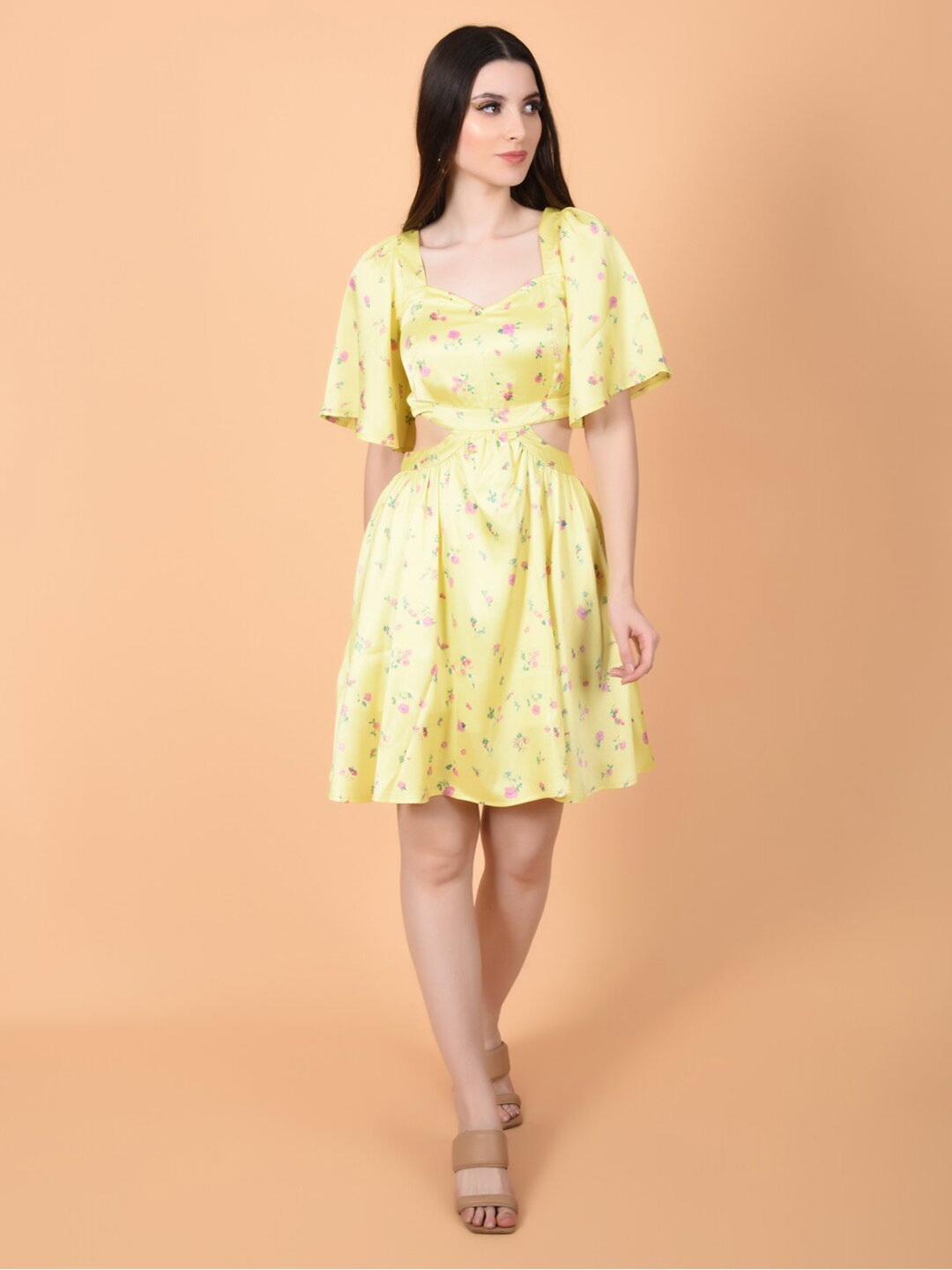 FLAWLESS Floral Printed Sweetheart Neck Flutter Sleeves Cut-Out Detailed Fit & Flare Dress, Yellow
FLAWLESS Floral Printed Sweetheart Neck Flutter Sleeves Cut-Out Detailed Fit & Flare Dress, Yellow