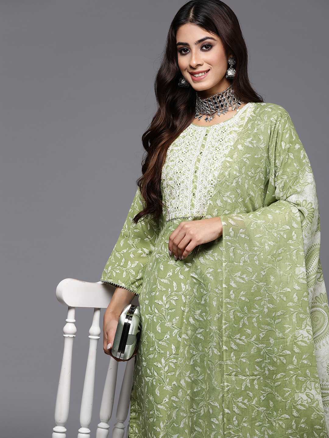 Indo Era Women Floral Embroidered Pure Cotton Kurta with Trousers & With Dupatta, Green
Indo Era Women Floral Embroidered Pure Cotton Kurta with Trousers & With Dupatta, Green