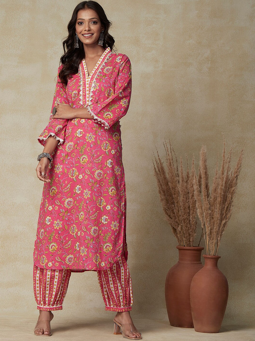 FASHOR Pink Floral Printed Flared Sleeves Sequinned Detailed Pure Cotton Kurta with Salwar
FASHOR Pink Floral Printed Flared Sleeves Sequinned Detailed Pure Cotton Kurta with Salwar