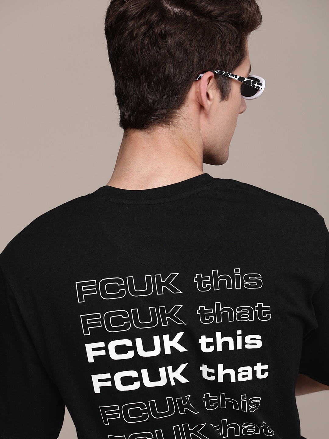 FCUK Typography Printed Drop-Shoulder Sleeves Oversized Fit Pure Cotton T-shirt, Black
FCUK Typography Printed Drop-Shoulder Sleeves Oversized Fit Pure Cotton T-shirt, Black