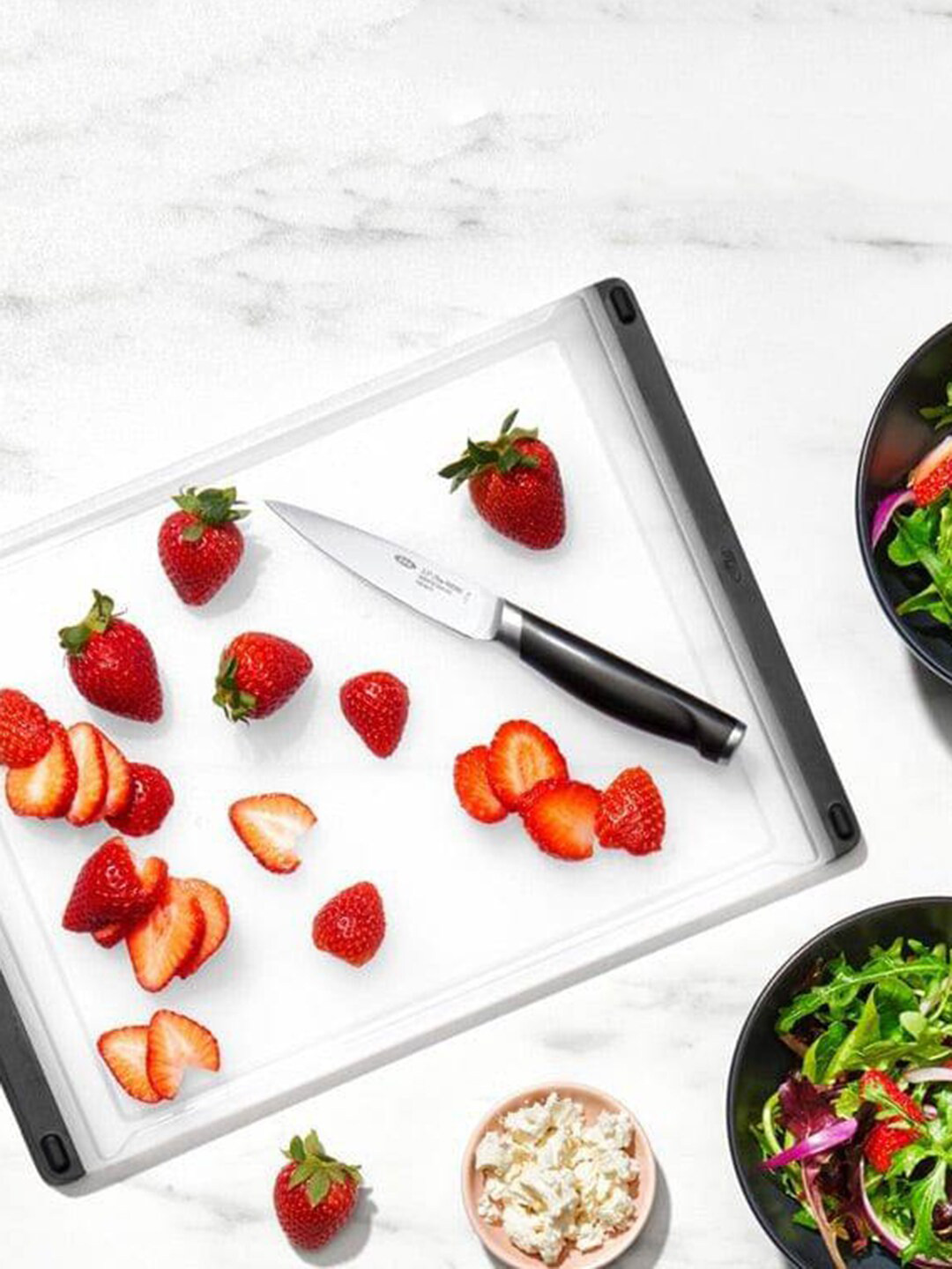 OXO White Good Grips Everyday Medium Cutting Board 
OXO White Good Grips Everyday Medium Cutting Board