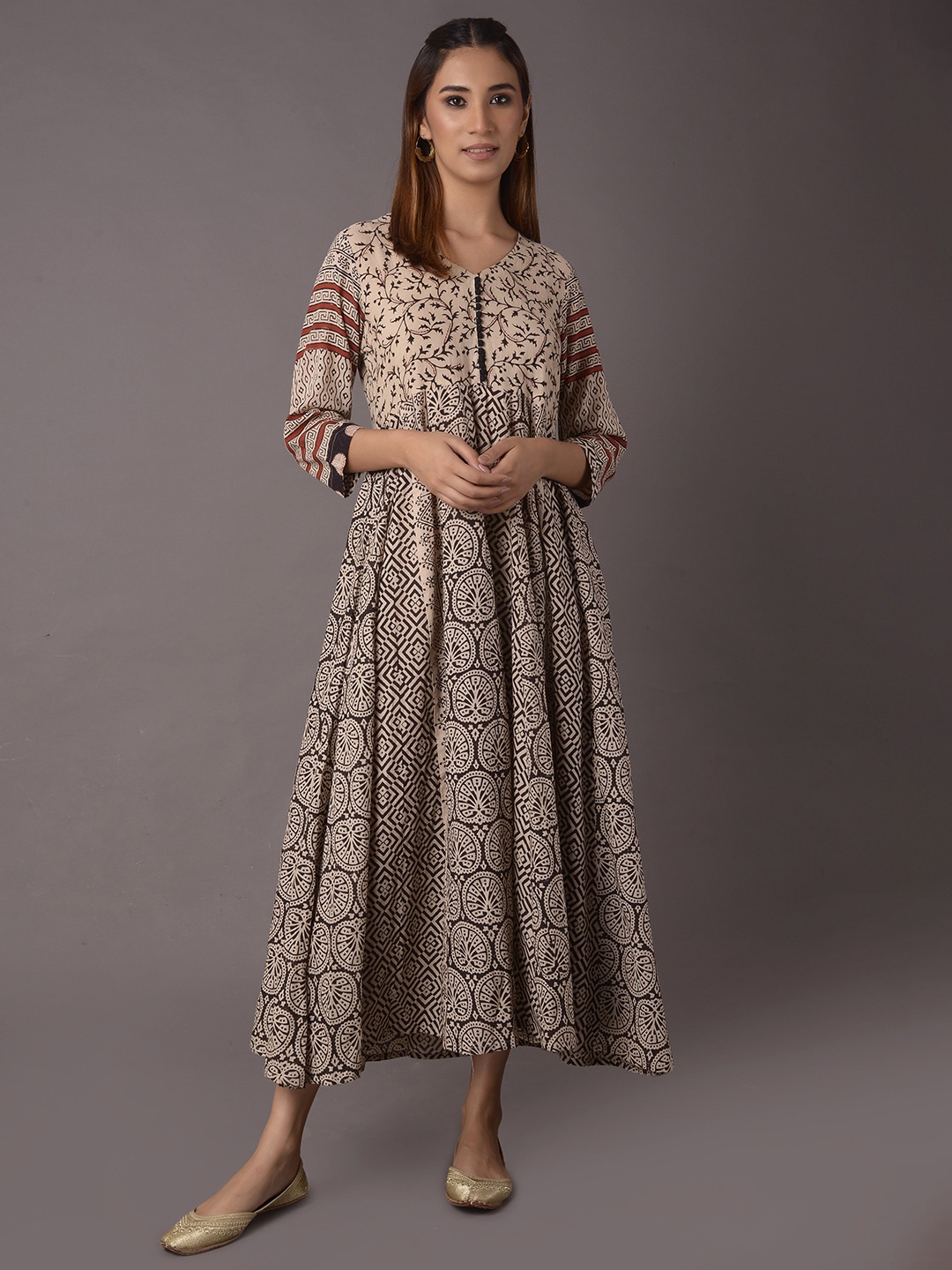 PINKSKY Ethnic Motifs Printed V-Neck Gathered Pure Cotton Fit & Flare Midi Dress, Beige
PINKSKY Ethnic Motifs Printed V-Neck Gathered Pure Cotton Fit & Flare Midi Dress, Beige