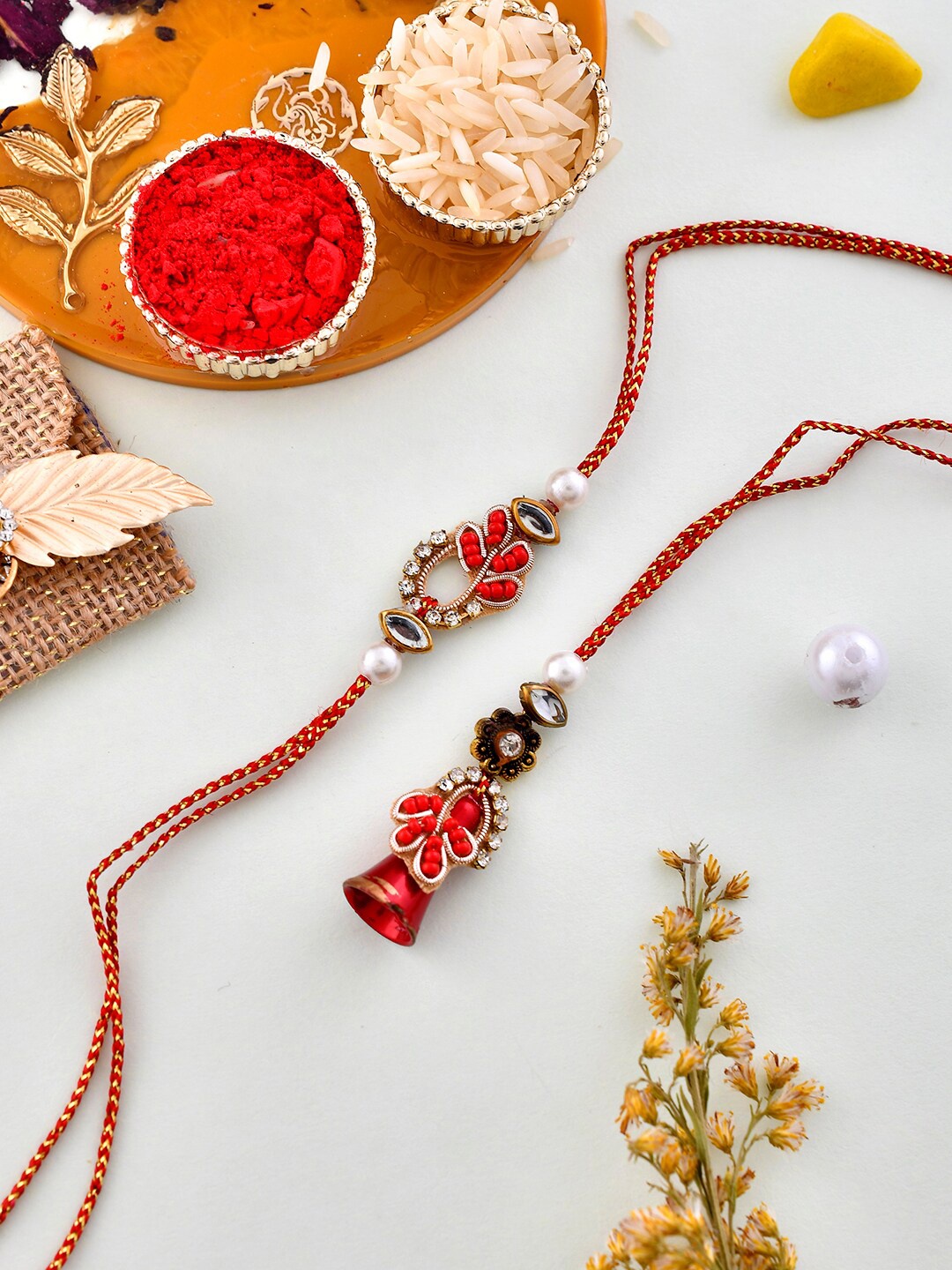 Aapno Rajasthan Unisex Set Of 4 Beads Stone Studded Bhaiya Bhabhi Rakhi Gift Set, Red
Aapno Rajasthan Unisex Set Of 4 Beads Stone Studded Bhaiya Bhabhi Rakhi Gift Set, Red