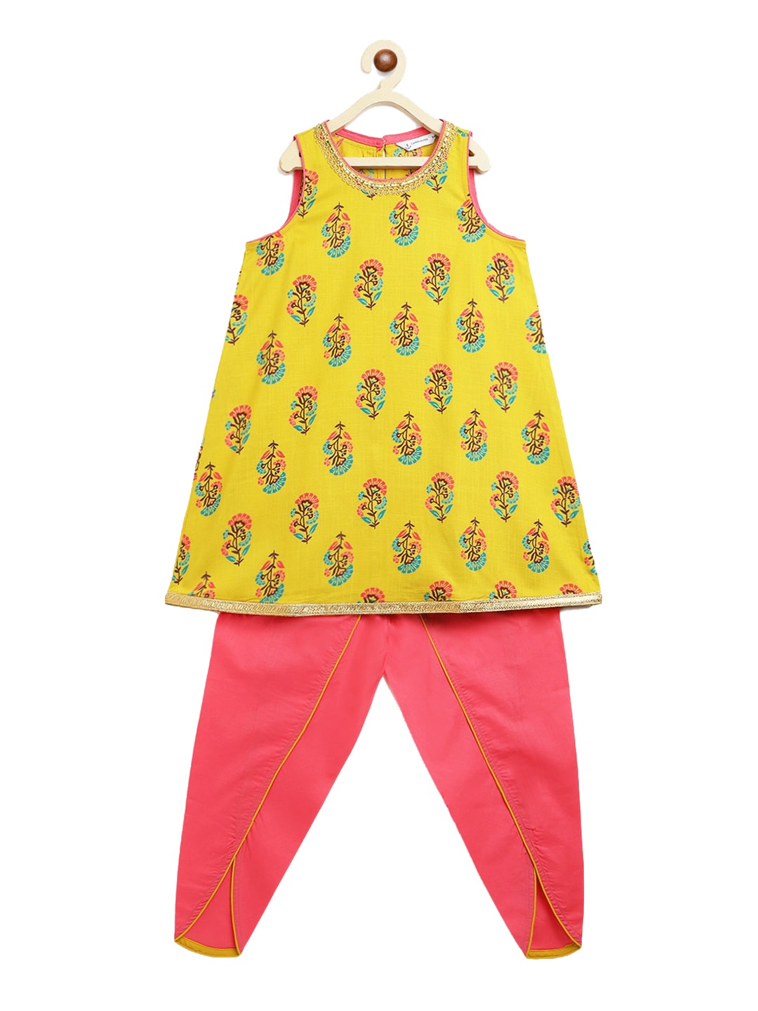 Campana Girls Ethnic Motifs Printed Gotta Patti Detailed Kurta with Dhoti Pants, Lime green
Campana Girls Ethnic Motifs Printed Gotta Patti Detailed Kurta with Dhoti Pants, Lime green