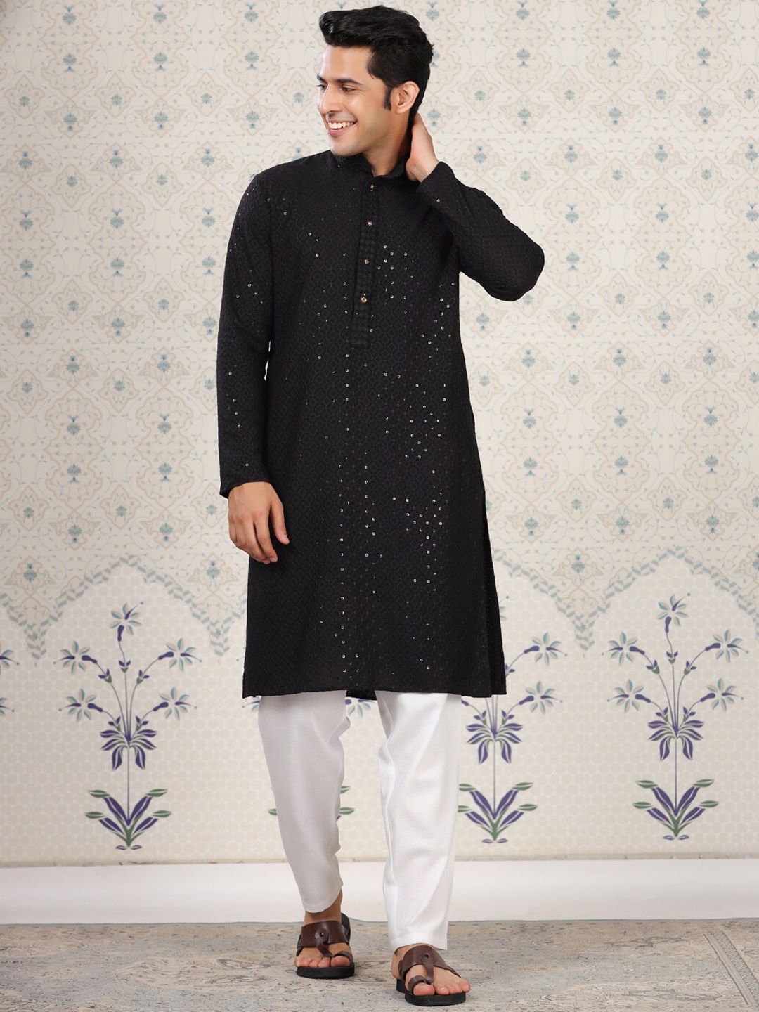 House of Pataudi Ethnic Motifs Embroidered Sequinned Detail Mandarin Collar Straight Kurta, Black
House of Pataudi Ethnic Motifs Embroidered Sequinned Detail Mandarin Collar Straight Kurta, Black
