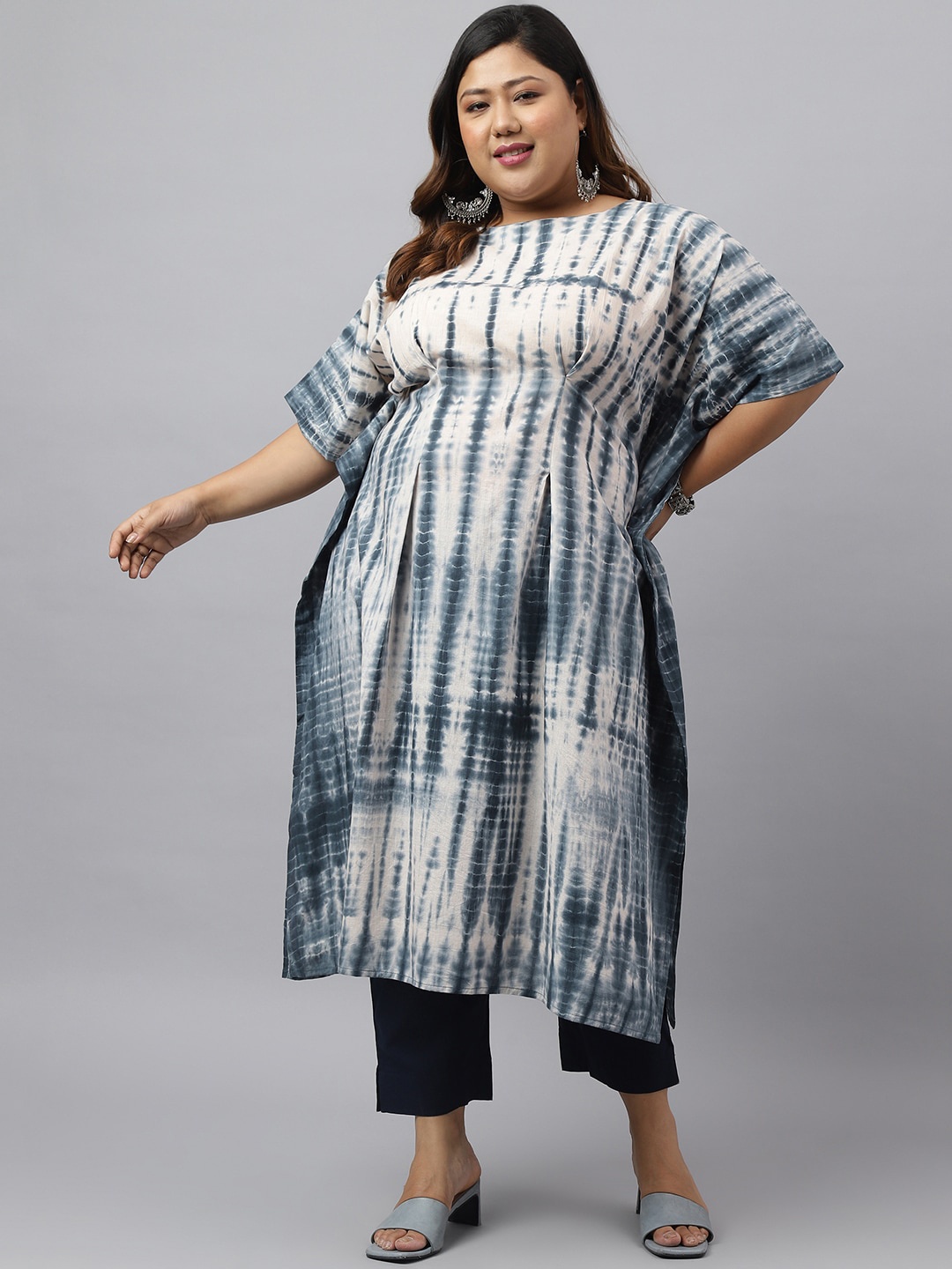 XL LOVE by Janasya Plus Size Abstract Printed Boat Neck Kaftan Pure Cotton Kurta, Off white
XL LOVE by Janasya Plus Size Abstract Printed Boat Neck Kaftan Pure Cotton Kurta, Off white