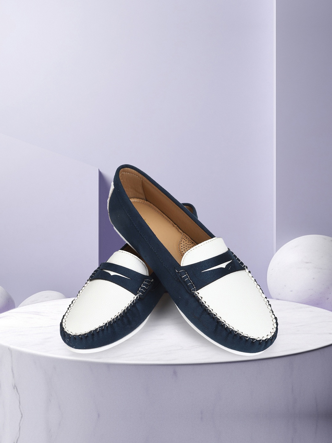 yoho Women Bliss Colourblocked Comfort Insole Basics Anti-Skid Sole Penny Loafers, Navy blue
yoho Women Bliss Colourblocked Comfort Insole Basics Anti-Skid Sole Penny Loafers, Navy blue