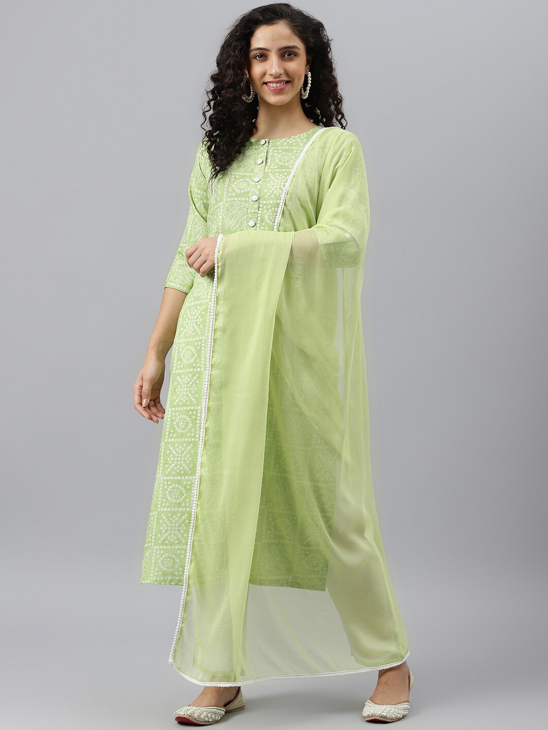 KALINI Bandhani Printed Roll-Up Sleeves Straight Kurta With Trousers & Dupatta, Green
KALINI Bandhani Printed Roll-Up Sleeves Straight Kurta With Trousers & Dupatta, Green
