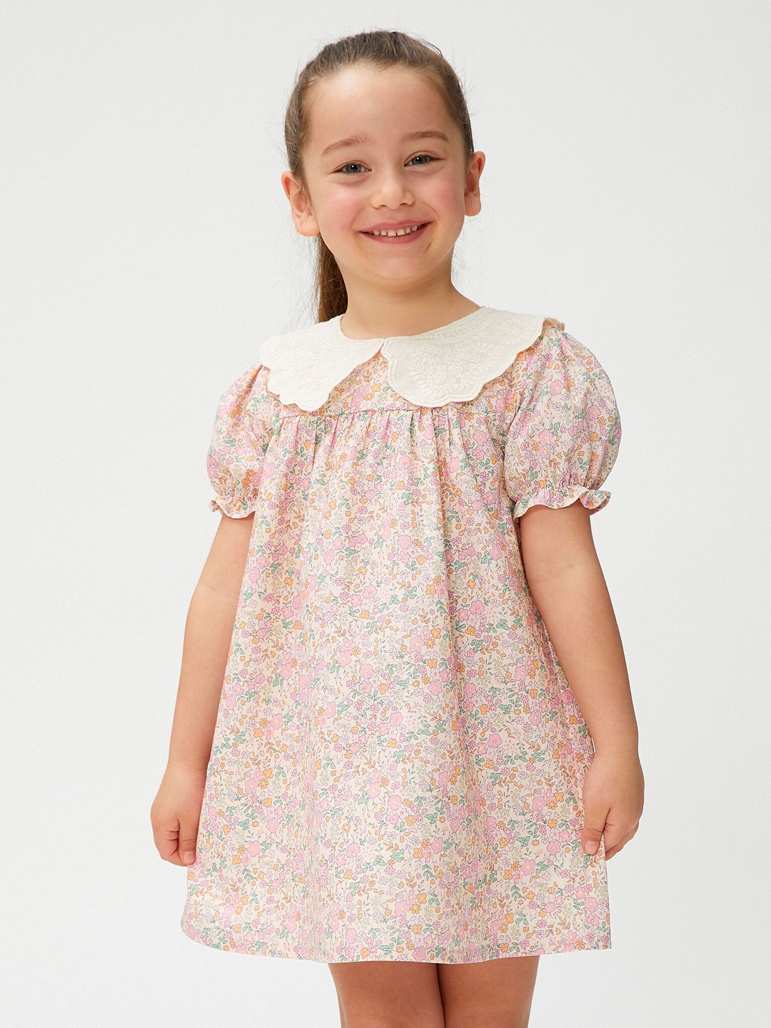 Koton Girls Floral Printed Peter Pan Collar Puff Sleeves Pure Cotton A-Line Dress, Pink
Koton Girls Floral Printed Peter Pan Collar Puff Sleeves Pure Cotton A-Line Dress, Pink