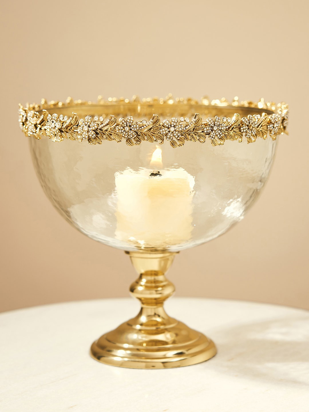 Pure Home and Living Transparent & Gold-Toned Glass Decorative Bowl with Metal Stand
Pure Home and Living Transparent & Gold-Toned Glass Decorative Bowl with Metal Stand