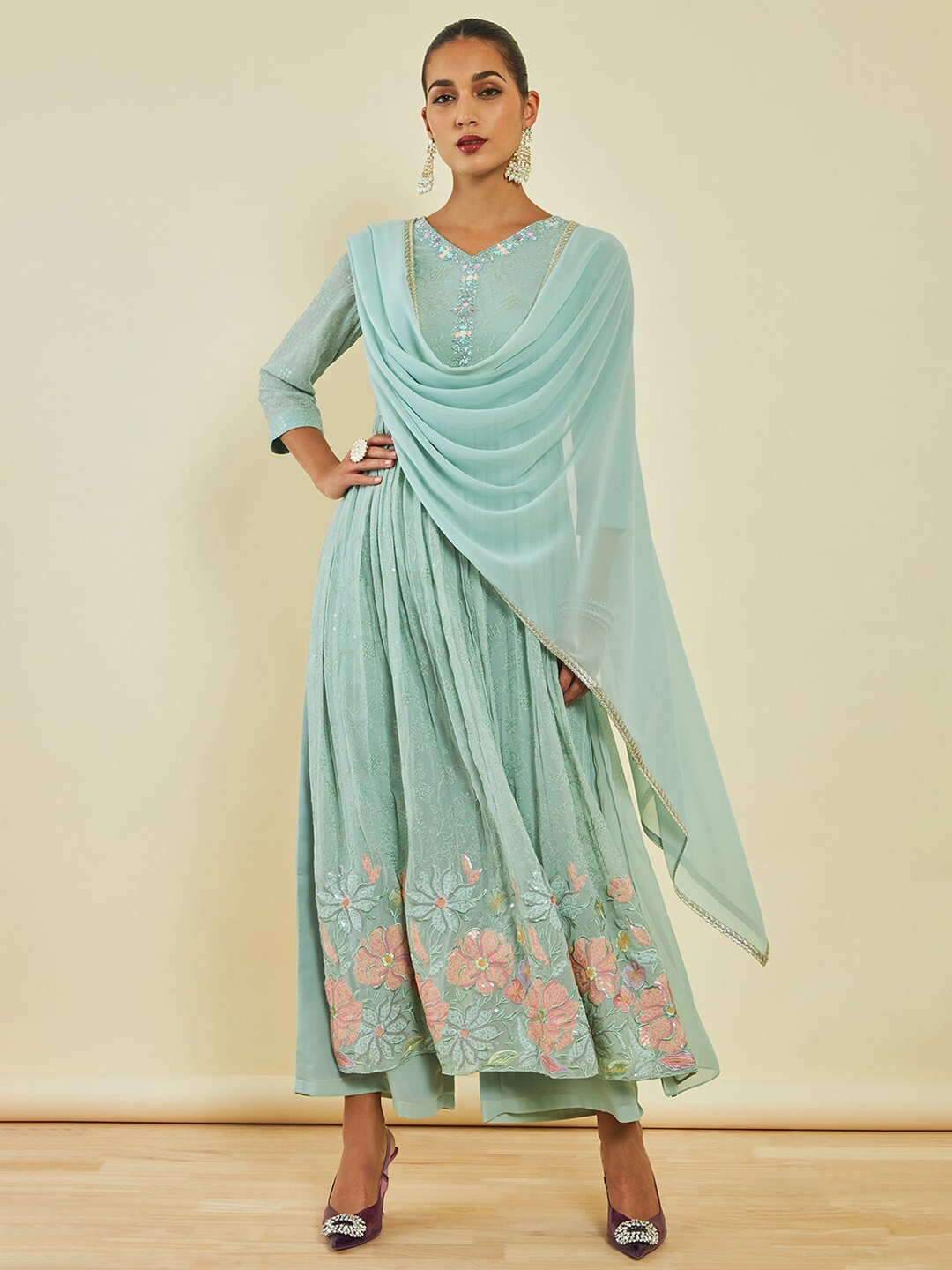 Soch Floral Embroidered V-Neck Sequinned Georgette Kurta With Trousers & Dupatta, Green
Soch Floral Embroidered V-Neck Sequinned Georgette Kurta With Trousers & Dupatta, Green