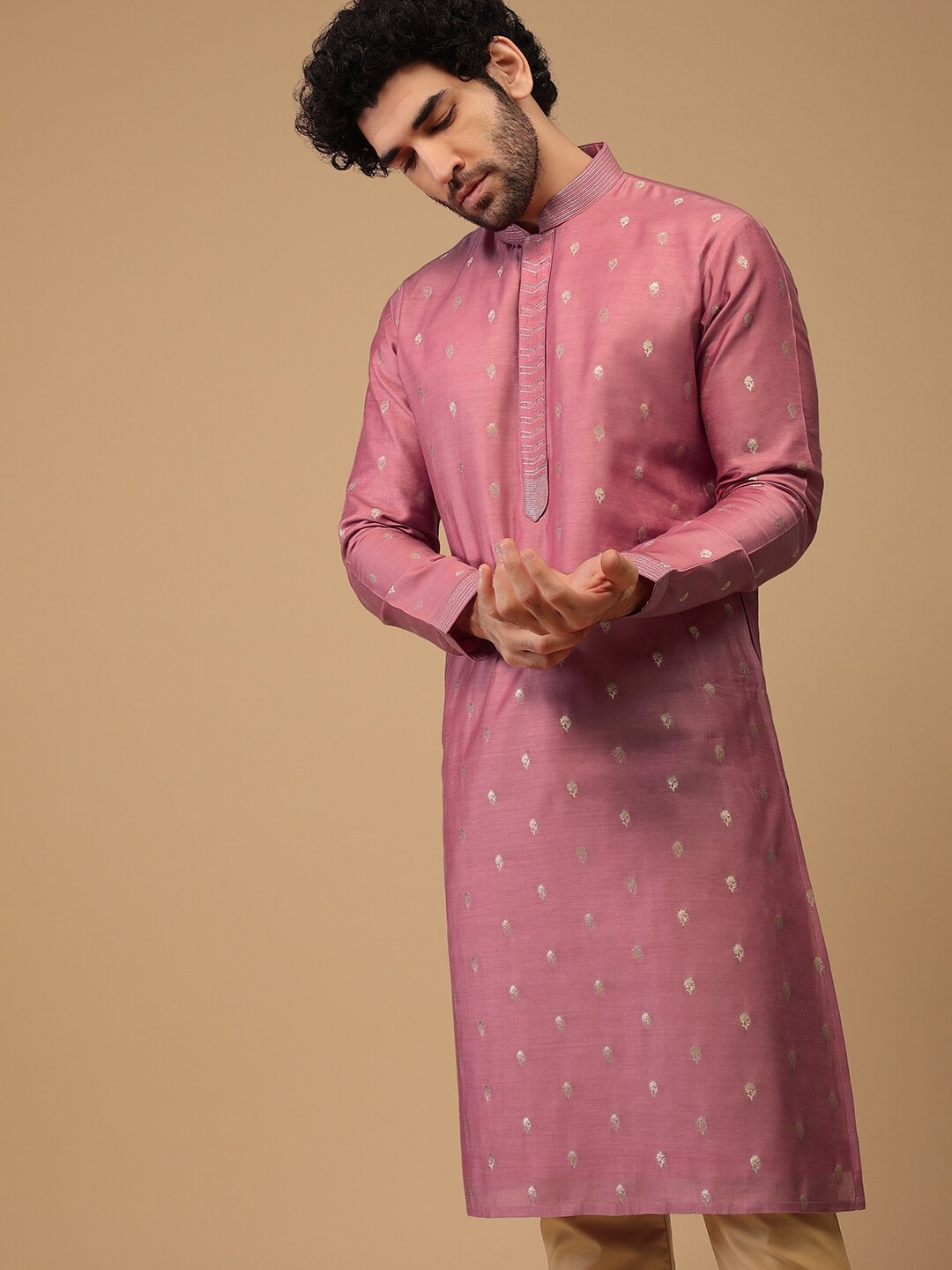 KALKI Fashion Floral Woven Design Mandarin Collar Regular Straight Kurta With Churidar, Pink
KALKI Fashion Floral Woven Design Mandarin Collar Regular Straight Kurta With Churidar, Pink
