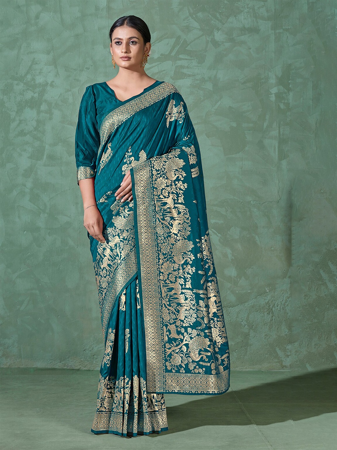 MONJOLIKA FASHION Ethnic Motif Zari Silk Blend Banarasi Saree With Blouse Piece, Teal
MONJOLIKA FASHION Ethnic Motif Zari Silk Blend Banarasi Saree With Blouse Piece, Teal