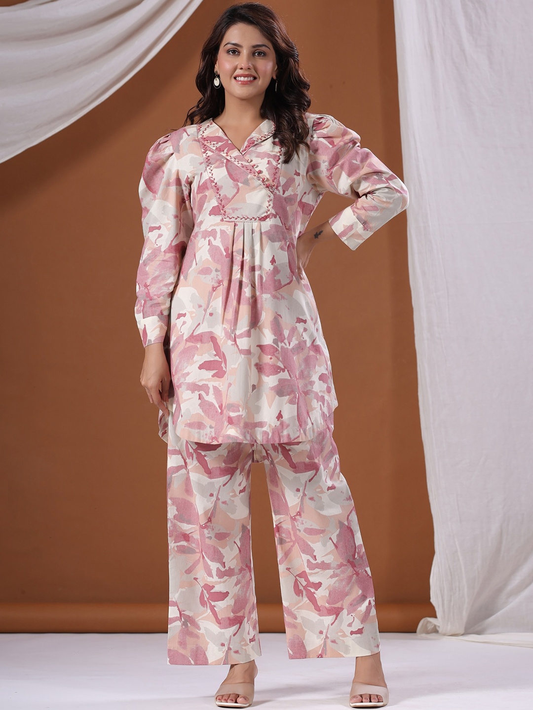 EtnicaWear Abstract Printed Jute Cotton Kurta With Palazzos, Pink