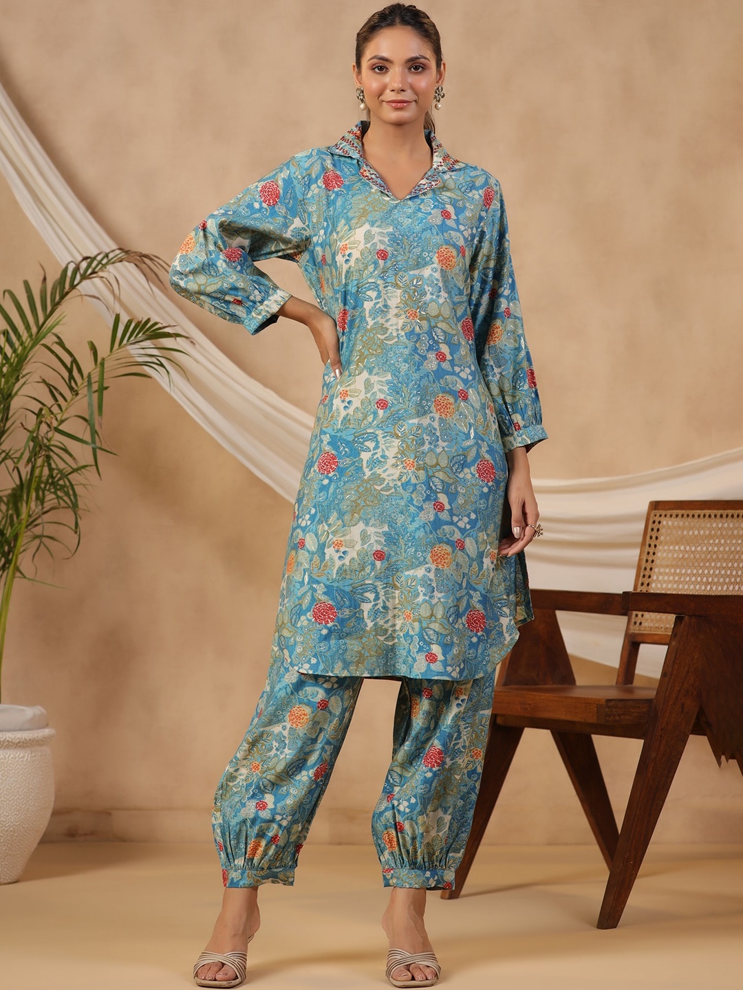 EtnicaWear Floral Printed Shirt Collar Pure Cotton Kurta with Salwar, Turquoise blue
EtnicaWear Floral Printed Shirt Collar Pure Cotton Kurta with Salwar, Turquoise blue