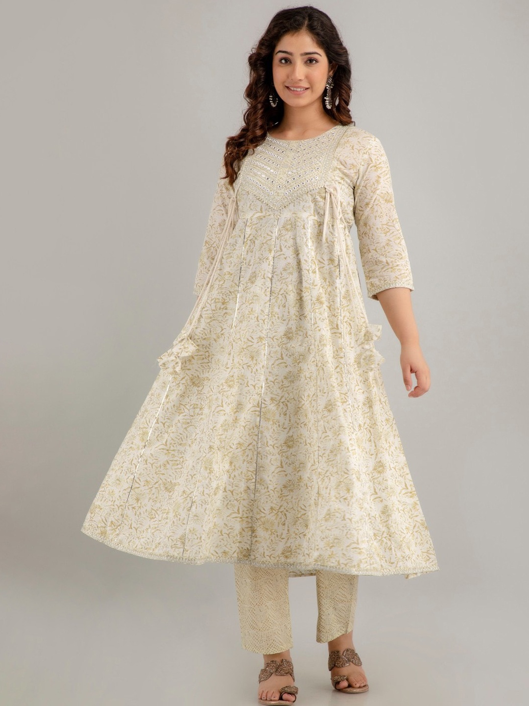 CKM Floral Printed Mirror Work Detailed Pure Cotton A-Line Kurta & Trousers with Dupatta, Off white
CKM Floral Printed Mirror Work Detailed Pure Cotton A-Line Kurta & Trousers with Dupatta, Off white