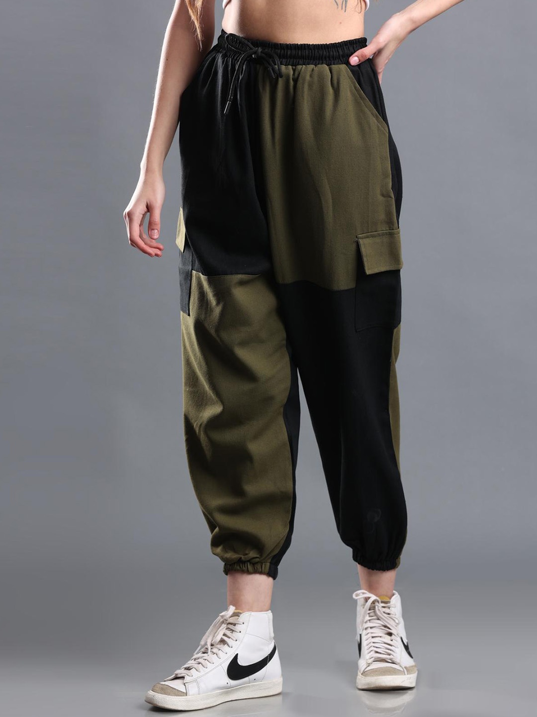 The Dance Bible Women Relaxed Fit Colourblocked Baggy Cotton Anti Odour Joggers, Olive
The Dance Bible Women Relaxed Fit Colourblocked Baggy Cotton Anti Odour Joggers, Olive