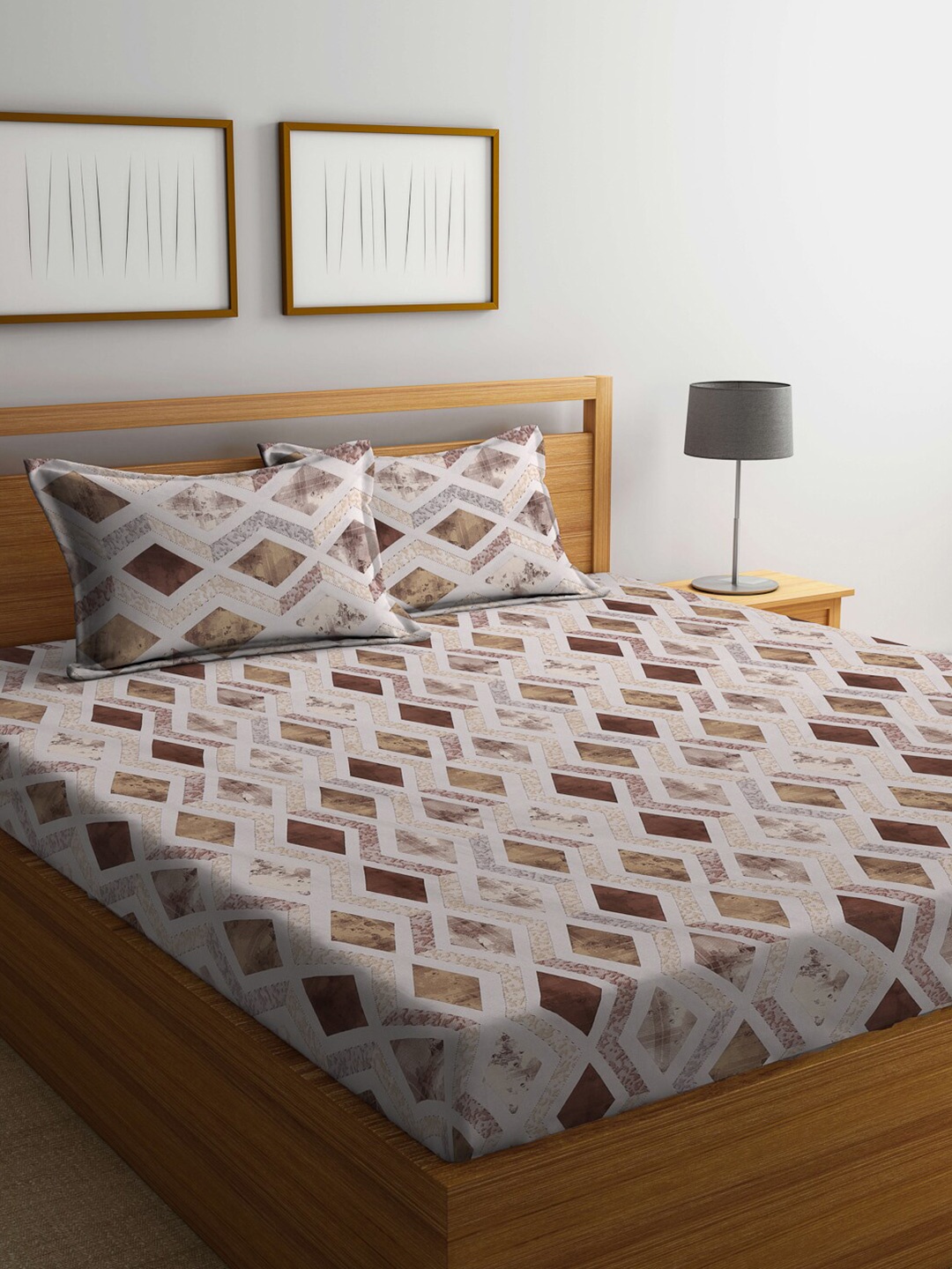 KLOTTHE White & Brown Geometric-Printed Pure Cotton 400 TC King Bedsheet & 2 Pillow Covers
KLOTTHE White & Brown Geometric-Printed Pure Cotton 400 TC King Bedsheet & 2 Pillow Covers