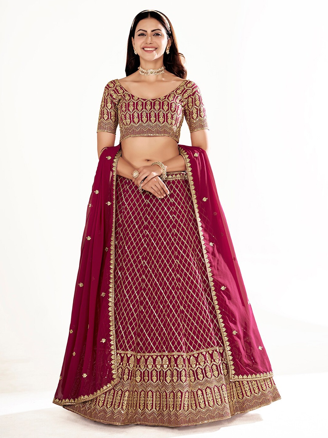 SHOPGARB Embroidered Sequinned Semi-Stitched Lehenga & Unstitched Blouse With Dupatta, Magenta
SHOPGARB Embroidered Sequinned Semi-Stitched Lehenga & Unstitched Blouse With Dupatta, Magenta