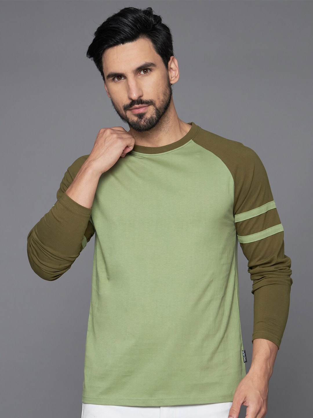 The Dry State Colourblocked Round Neck Raglan Sleeve Regular Fit Cotton T-Shirt, Green
The Dry State Colourblocked Round Neck Raglan Sleeve Regular Fit Cotton T-Shirt, Green