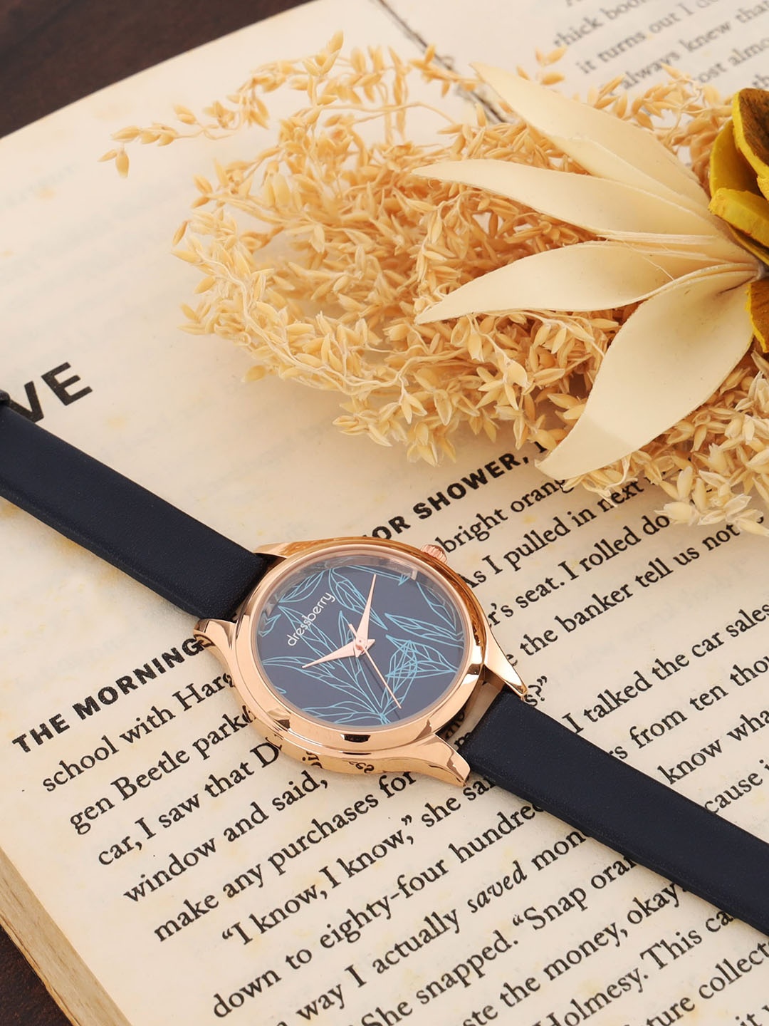 DressBerry Women Blue Brass Printed Dial & Blue Leather Straps Analogue Watch DB_SS23_7A
DressBerry Women Blue Brass Printed Dial & Blue Leather Straps Analogue Watch DB_SS23_7A