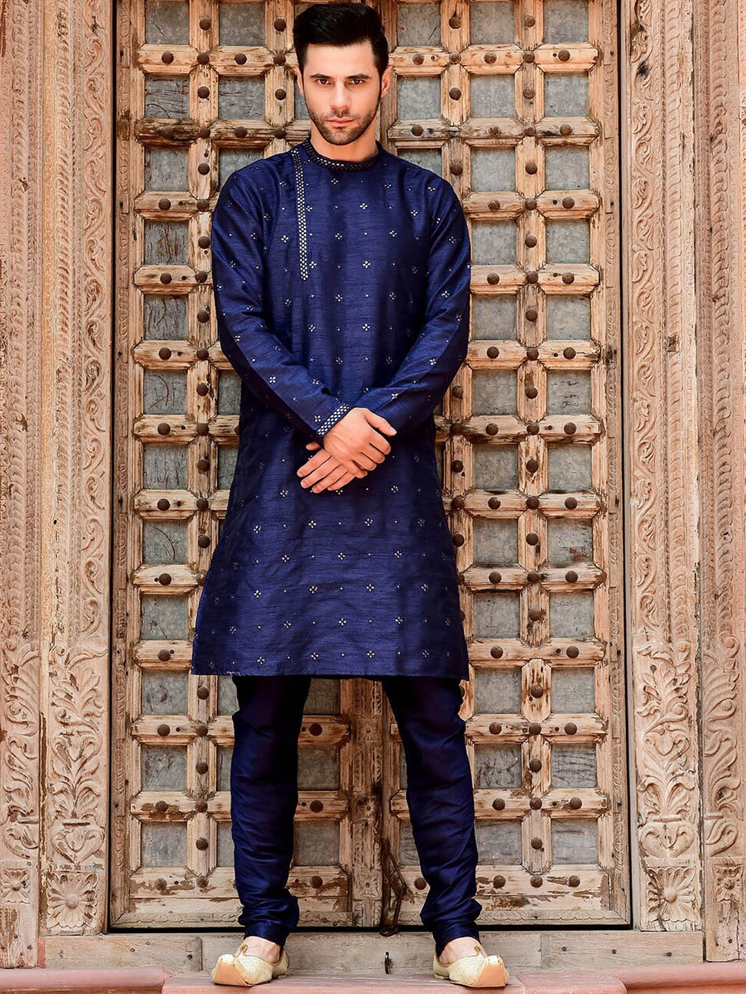 HOUSE OF DEYANN Ethnic Motifs Embroidered Sequined Dupion Silk Kurta with Churidar, Blue
HOUSE OF DEYANN Ethnic Motifs Embroidered Sequined Dupion Silk Kurta with Churidar, Blue