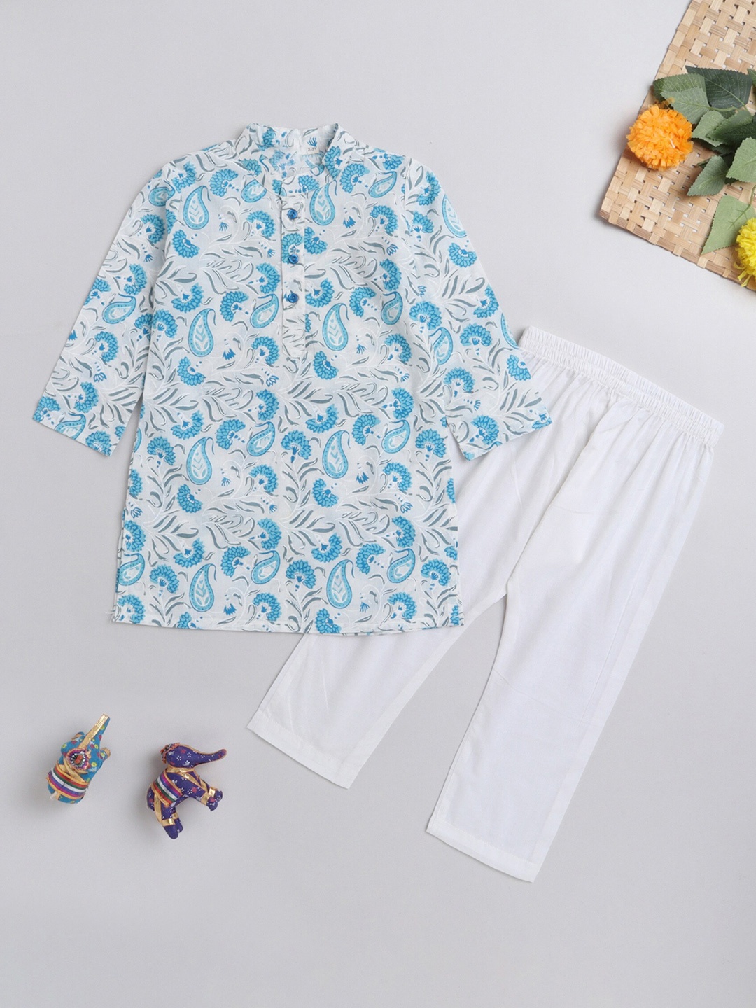 The Magic Wand Boys Ethnic Motifs Printed Mandarin Collar Pure Cotton Kurta And Pyjama, Blue
The Magic Wand Boys Ethnic Motifs Printed Mandarin Collar Pure Cotton Kurta And Pyjama, Blue